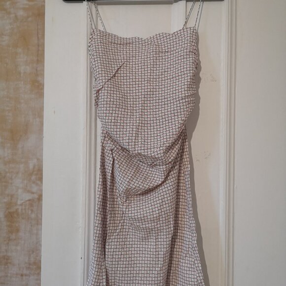 Beautiful thin straps dress by Faithfull the brand - Picture 3 of 6